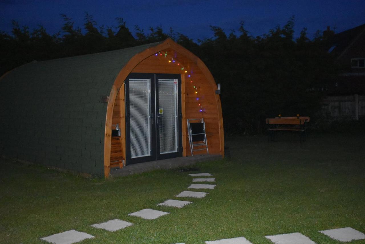 Lanterns Shepherds Huts & Glamping Happisburgh Екстер'єр фото